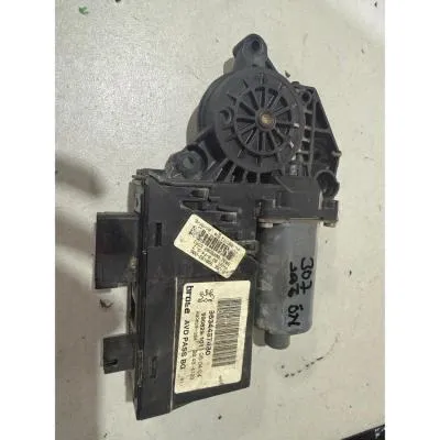 307 SAĞ ÖN CAM MOTORU 