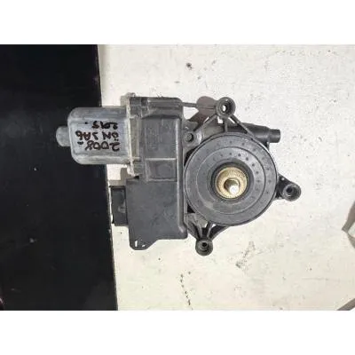 2008 SAĞ ÖN CAM MOTORU 