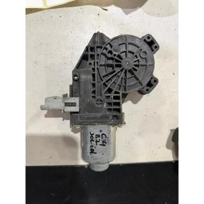 C4 B7 SOL ÖN CAM MOTORU 