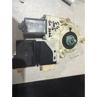 C4 SAĞ ÖN CAM MOTORU 