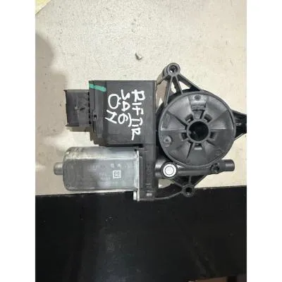 RİFTER SAĞ ÖN CAM MOTORU 