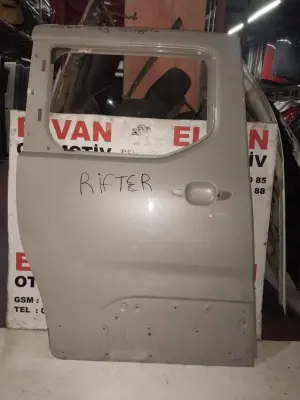 RİFTER 2020-2024 BOŞ GRİ SAĞ ARKA KAPI 
