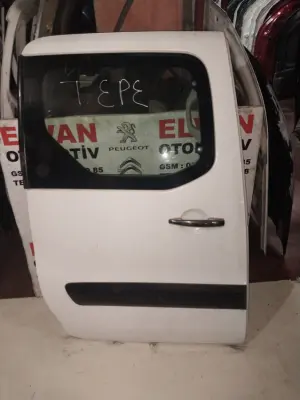 PARTNER TEPEE 2009-2019 DOLU BEYAZ SAĞ ARKA KAPI 